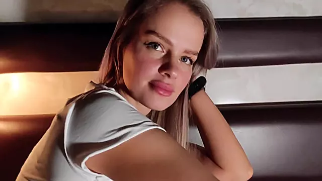 Plavusa Veliki Kurac, Casting Blonde Sad, Plavusa, Kasting, Duboko Grlo, Javno, U Vozu, Srblja, Ogroman Kurac