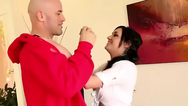 ดูดนม