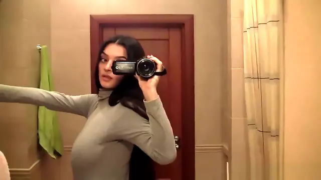 Big Tits Solo, Babes Masturbazione, Masturbazione Solitaria, Masturbazione Tettona, Milf Tettone