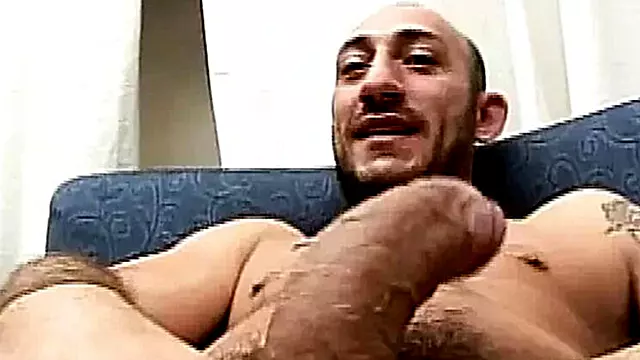 Amateur Italian Orgy Gangbang with Deep Throat Blowjob and Creampie Cumshot