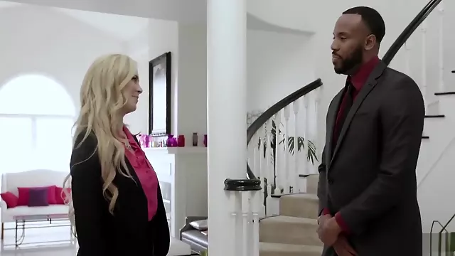 Spicy cougar Cherrie DeVille sweetens the deal on selling this house