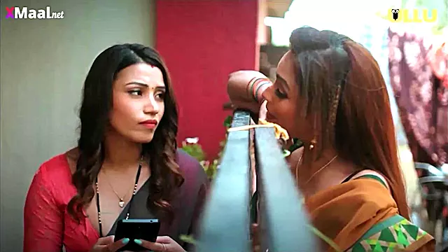 Indian Housewife Surrenders to Wild Hardcore Desire
