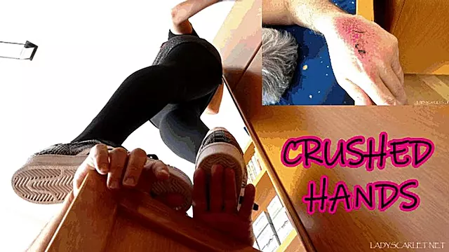 LADY SCARLET - CRUSHED HANDS SUPERSTARS mobile