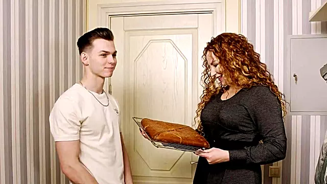 Velike Sise Rusi, Sisate Velika Guza, Zrela Picka, Obrijana Glava, Rusi Mlado Staro, Stari Sa Mladima