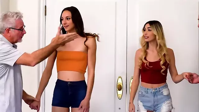 Tetek Kecik, Breast Remaja, Tua Muda, Tetek, Remaja Tits Kecil, Remaja