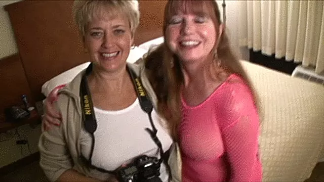 Dee Sucks BBC Juice, Tracy Takes Pictures! 1st half mp4