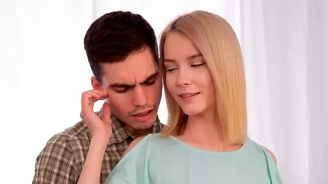 انال کون گنده بلوند, حالت سگی پستان بزرگ, سینه بلوند, بلوند سفید, خورد سال, مو بلند, سفید, سینه دراز