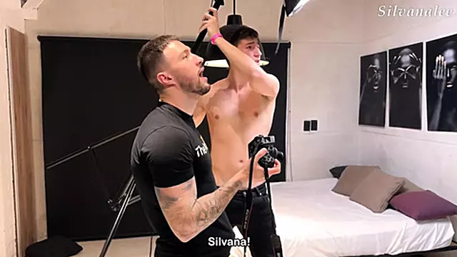 Ilk Defa Arkadan, Böyük Sik Ilk Kez Götden, Büyük Iri Memeli, Büyük Göğüsler Ile Hot Milf