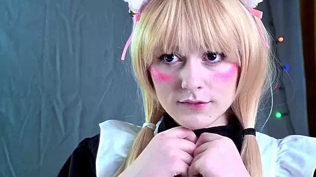 Nekopara Cosplayer Rides Dildo and Squirts - Amateur Solo