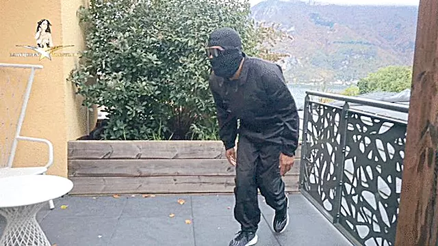 Mom Foot Dominated, Ponizavanje I Dominacija, Zenska Dominacija, Najljepsa Stopala, Foot Humiliatiin