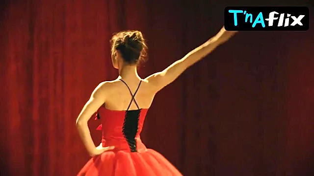 Angelina Strechina Caboose, G-string Episode in Balerina