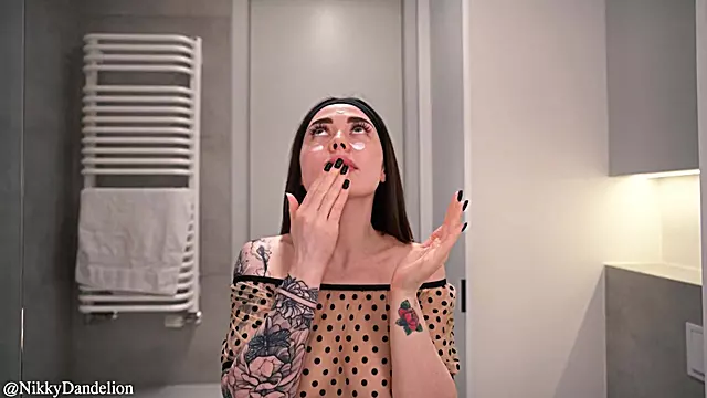 Velike Sise Amater, Plavuse Kovrdzave Svajcarska Porno, Tvrde Sise, Kurac U Pički, Picka Puna Sperme