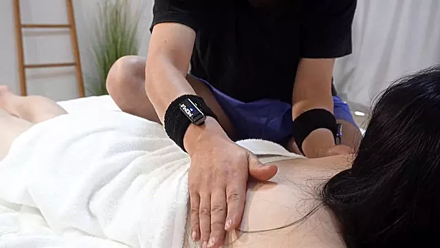 Azjatki Footjob, Azjatka Obcasy, Footjob Baletki, Stopy W Rajstopach, Długie Stopy, Lizanie Stóp