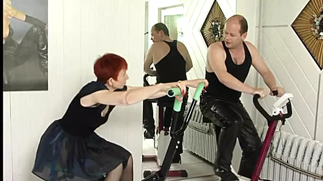 Amateur Oma Sex Hausgemacht, Hairy Blond, Blond Blowjob, Blonde Mutter, Headshaving, Gefallen
