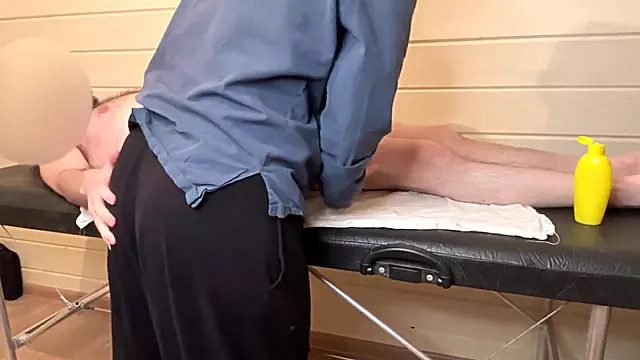 Masseuse tricked into unprotected massage gets raw doggy fucked while cheating wife watches