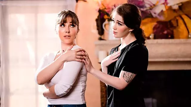 Lezbejke Prstima U Guzu, Lezbejke Sise, Lize Joj Sise, Lezbejke Izbliza, Masturbacija Iz Bliza