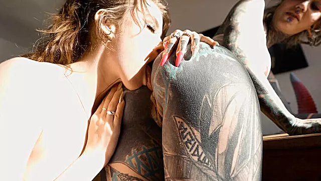 Atingere Cu Degetul Anal, Lesbiene Deget, Prima Data, Pornostar, In Picioare, Fututa In Gura Tare