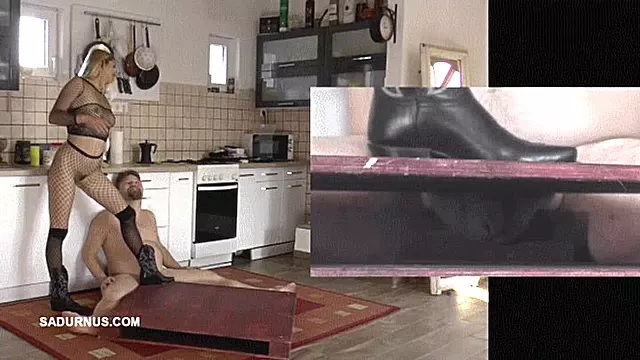 Slave Pik, Tunge