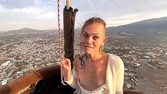 Risky Sex on a Hot Air Baloon Over the Pyramids in Mexico City