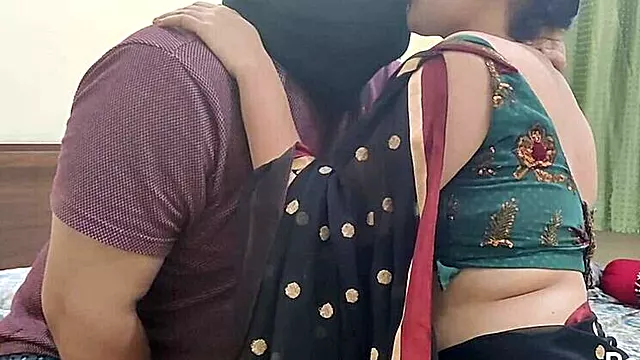 Asia Cium, Main Dibelakang Suami, India Tetek Besar, Main Tetek, Suami, Cium, Fuck Dalam Indian Girl Sex Video