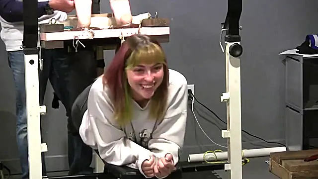 Bdsm Nastolatki, Maszyny Wiązanie, Wiązanie Nastolatki, Nie Chce, Fetysz Stóp, Fetysz Stóp Nastolatki