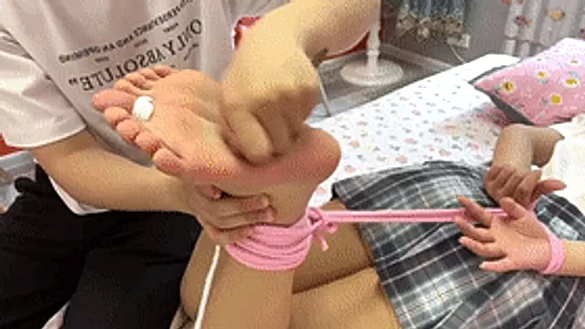 GG57 - Barefoot Girl Tickling Her Feet