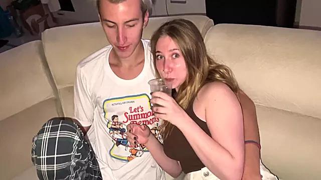 Amateur Spielzeug, Dicke Titten, Hahnrei Big Tits, Party Schwanz, Russisch Hahnrei, Cuckold Schaut Zu