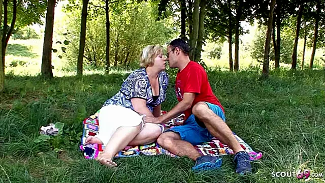 Moden, Amatør Facial, Amateur German Couple, Bbw Fremmede, Moden Kone Fat, German Hardcore, Modne Offentlig