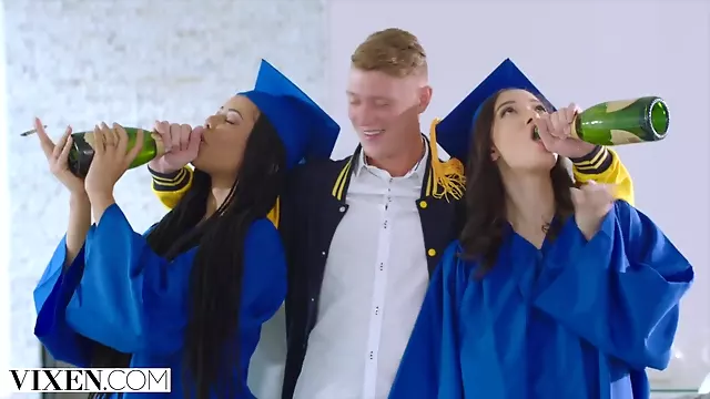 Černý Péro, Lizani Kundicky, Péro, Misionar Chlupaty, Černošky Creampie, Chlupatý Ve Trojce