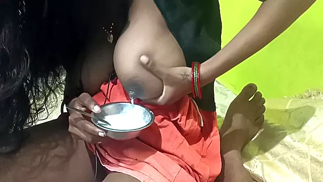 Sapna Didi Ne Dhoodh Nikal Diya Milk Show