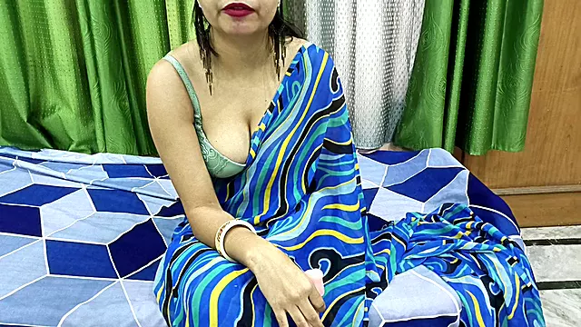 Indian Step Sister Fucked His Step Brother and Help Gift Arrange