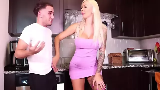 Prsatá Blondýnka, Blondyny Kuchyn, Cucal Svůj Penis, Mega Kozy, Velke Kozy, Obří Penis, Blondýnky Zraly Zensky