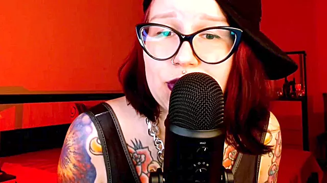 Amateur Schwanz, Bdsm Schwanz, Schwanzpiercing, Female Domina, Sinnliche Schönheiten, Herrin Femdom