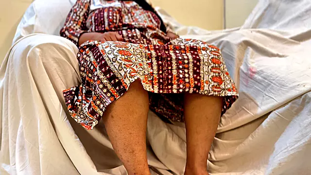 سکس میلی, نخواستن, خانم دکتر, اتاق, ممه دوشی, منی زیاد, اتاق انطظار, خود ارضایی تو اتاق خودم, خودارضایی عجیب