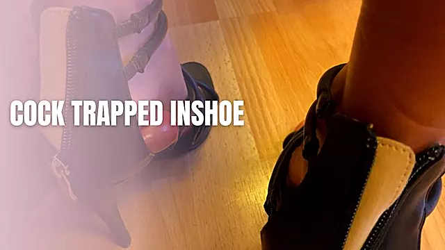 Hæle I Pik, Pik, Feet Dominans, Fodfetish, Footjob Dominans, Hæle, High Heels Trampeling, Fødder
