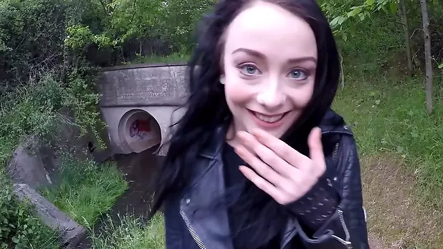Publicznie Uk, Brunetka Plener, Publiczne Brunetki, Nastolatki, Publicznie, Plener, Gorące Brunetki