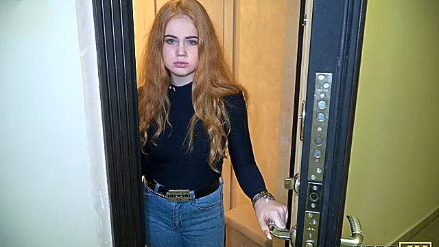 Tieners 18, Amateur Roodharige, Ruig Amateur, Russisch Amateur Tiener, Er Tussen Uit, Russian Zelfgemaakt