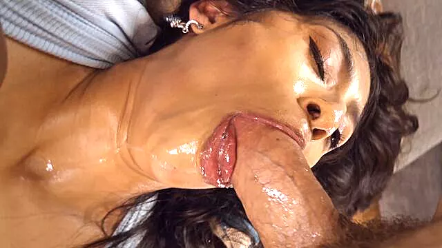 کون بزرگ سینه سکس, سینه بزرگ از کون, ساک زدن, ساک زدن سینه, سبزه جوان, دختر زیبا, سکس خارج, پستون کم سن