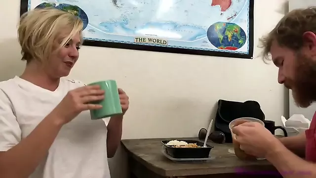 На Пляже Хардкор, Красивая Блондинка, Милф Красивая, Милфы Блондинки, Мамаша С Большими Сиськами