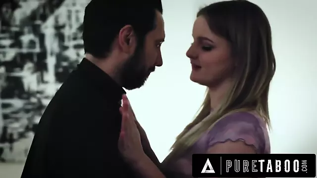 Adolescente Peituda, Broches Nas Mamas Grandes, Madrastas Peitudas, Boquete Adolescente Com Mamas Grandes