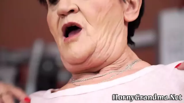 Nonne Mature, Nonna Pompino, Succhia Cazzi Per Sodi, Cougar Pompinare, Cougar Matura, Ale Pecorina Hard