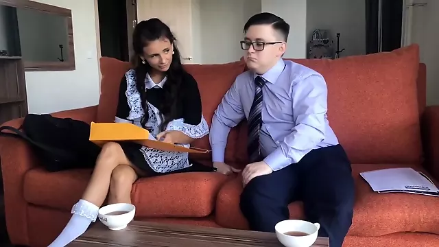 Anaal Klaarkomen, Eerste Keer Anaal, Brunette Anaal