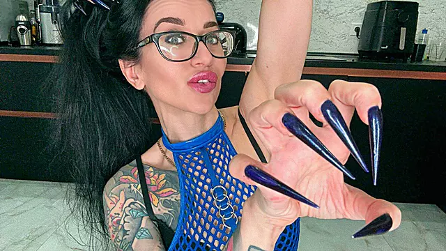 Sininen Tukka, Tummat Hiukset, Latex Fetissi, Glasses Old Mom, Pitkät Hiukset, Handjob Latex