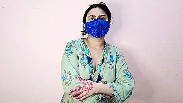 Desi Maid Sairaxsaim Handjob & Cumshot - Big Ass Housewife Dirty Talk in Hindi