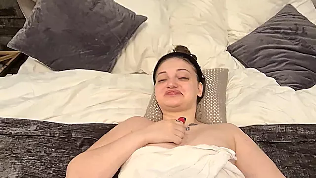 18 Leté Kurvičky, 18 Let, Obri Vystrik, Boubelky Poprvé, Z Vlastniho Pohledu, Obri Penis V Zadku