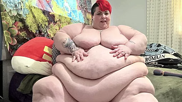 Super Fat Girlfriend has Multiple Orgasms while Thinking of You SD