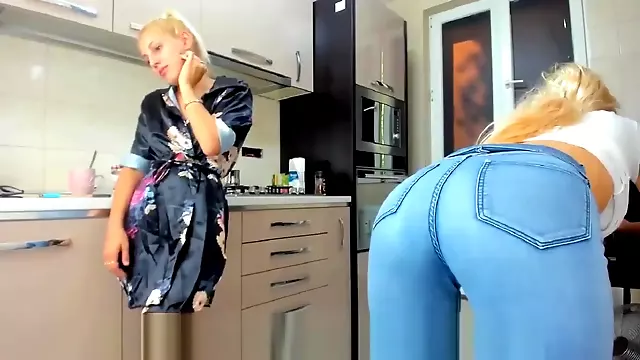 Lezbejke Ples, Fetish Lezbe