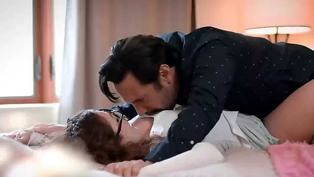 Leana Lovings sexual fantasy fulfilled by Tommy Pistol