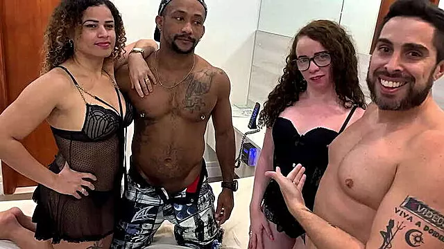 Amateur Vierer, Amateure Interracial, Interracial Sperma Fotze, Sperma Melken, Essen Aus Der Fotze