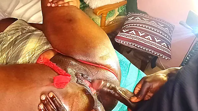 Good Girl Never Stop Squirting Black Booty